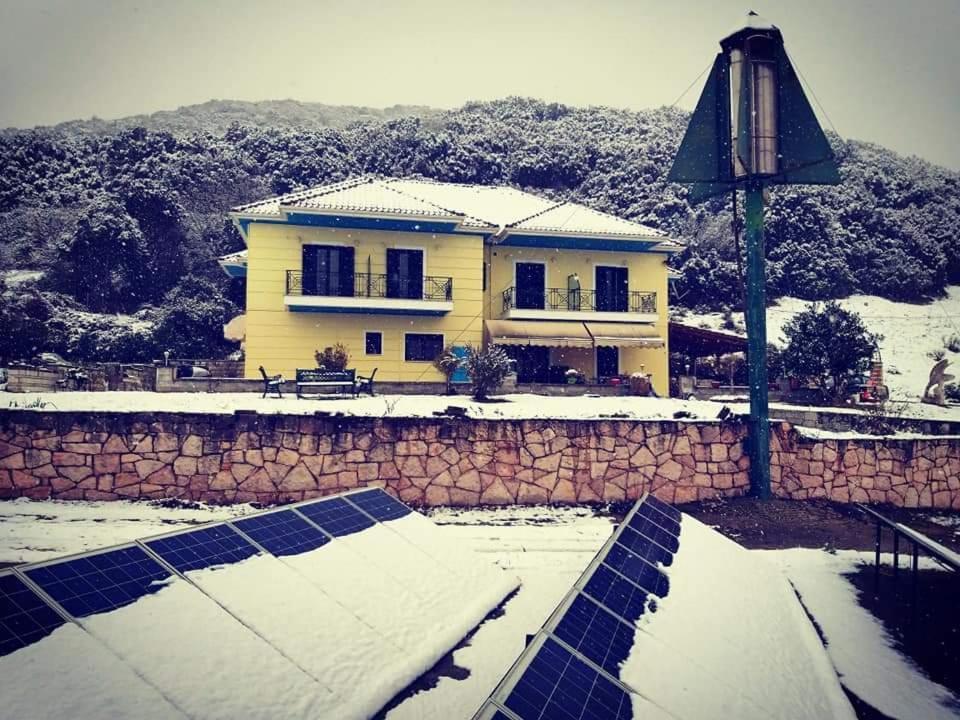 Guesthouse Bizani Neo Mpizani 外观 照片