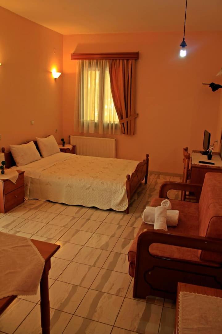 Guesthouse Bizani Neo Mpizani 客房 照片